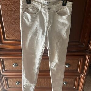 Levi's Women's White mid rise Jeggings 29x30